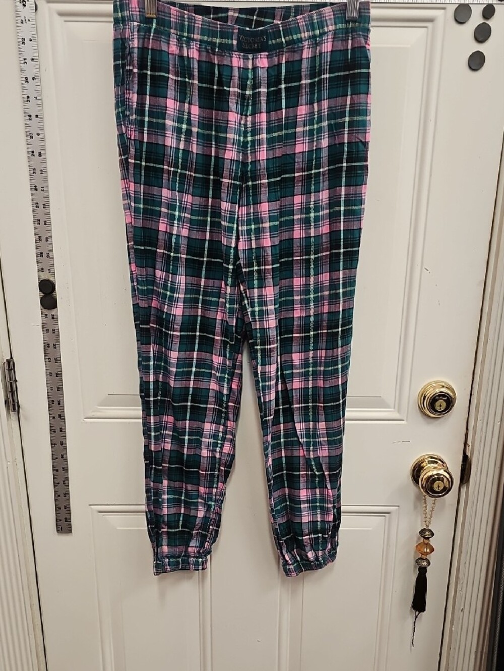 Victoria's Secret Teal, Pink & Black Plaid Pajama Bottoms - Picture 5 of 7